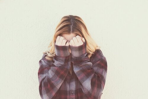 woman-hiding-her-face.jpg